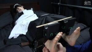 h_1416ad01068【くすぐりエロ動画】勤務 5 メイドさんの足を徹底くすぐり! 拘束されてくすぐられると気持ちよくなっちゃう!? 春日えな