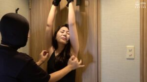 h_1416ad01226【くすぐりエロ動画】立ち拘束で美女をくすぐってみた 香椎佳穂